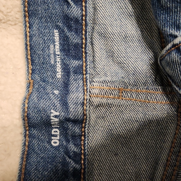 Old Navy Slouchy Straight Hugh Rise Frayed Blue Jean Shorts - Picture 2 of 7